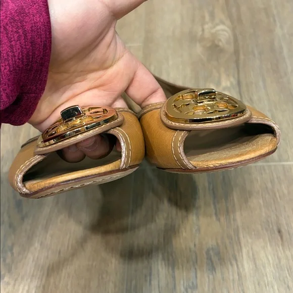 Tory Burch Royal Tan Pebbled Leather Peeptoe Ballet Flats Selma Gold NEW 9.5 - Picture 3 of 8